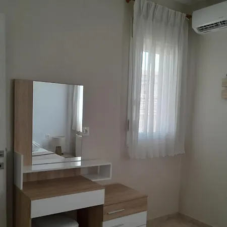 Nymfes House. Apartment *