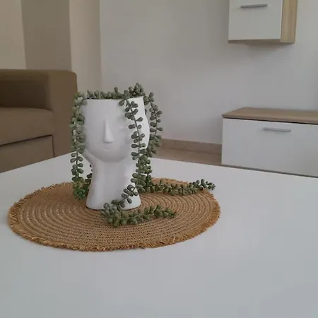 Nymfes House. Apartment