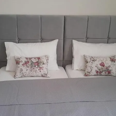 Nymfes House. דירה סיקיה