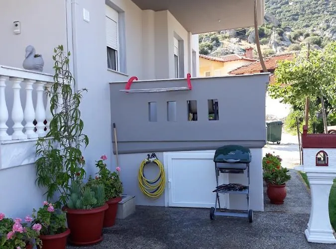 דירה Nymfes House. *